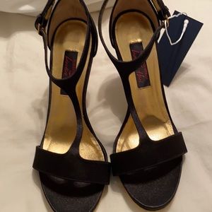 Alberto Guardiani lipstick heels